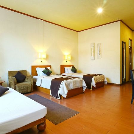 Hotel & Banquet Panorama Lembang Kültér fotó