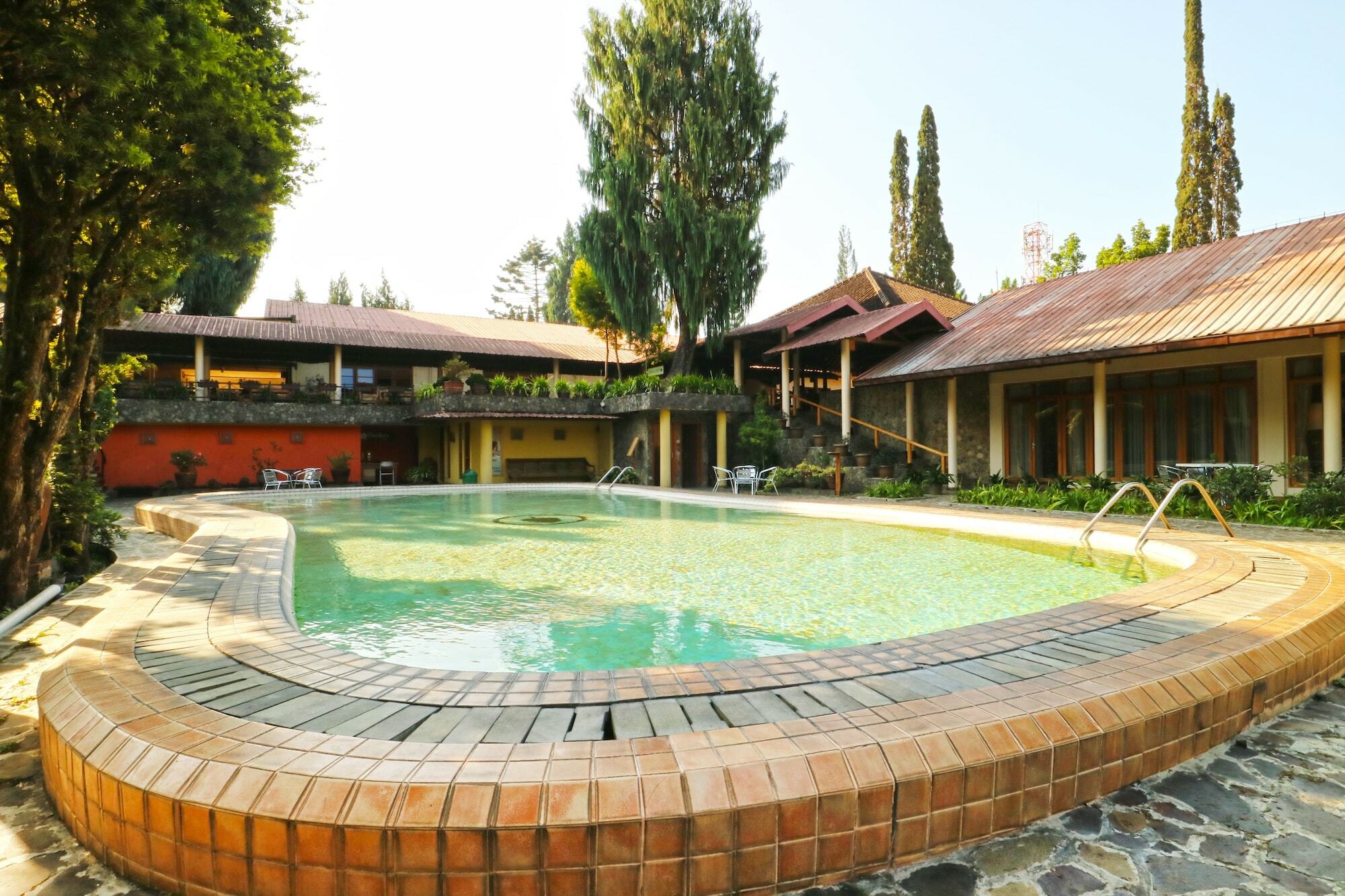 Hotel & Banquet Panorama Lembang Kültér fotó